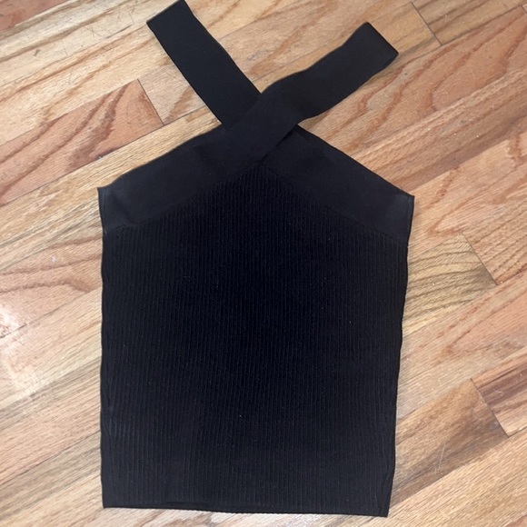 Aritzia: Babaton
Sculpt Knit Criss Cross Tank - Picture 3 of 3